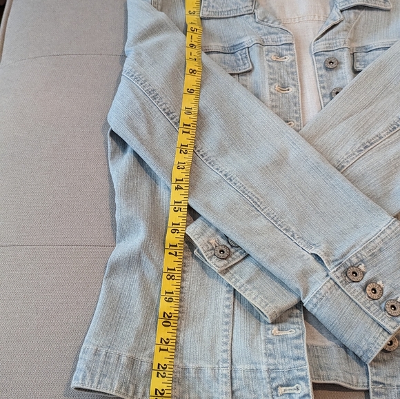 Fitted light blue denim jacket best fit 10/12 - Picture 9 of 11